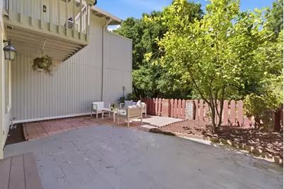 20661 Oak Creek Ln, Saratoga, CA 95070 - Photo 26