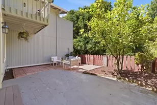 20661 Oak Creek Ln, Saratoga, CA 95070 - Photo 26
