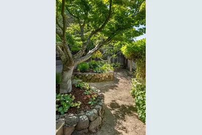 1455 Cabrillo Ave, Burlingame, CA 94010 - Photo 34