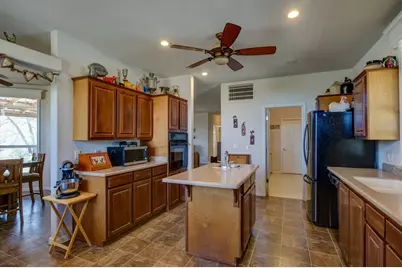 17997 Del Puerto Canyon Rd, Patterson, CA 95363 - Photo 16