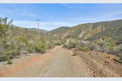 17997 Del Puerto Canyon Rd, Patterson, CA 95363 - Photo 32