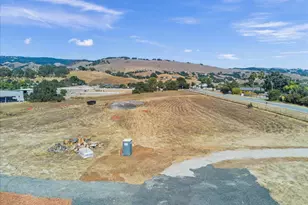 2055 Rucker Ave, Gilroy, CA 95020 - Photo 30