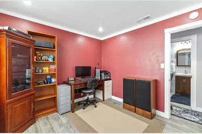 1025 Burkhart Ave, San Leandro, CA 94579 - Photo 12