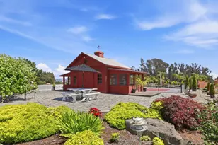 155 Scarlet Ct, Watsonville, CA 95076 - Photo 44