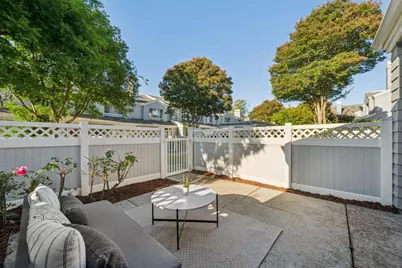 3687 Cabernet Vineyards Cir, San Jose, CA 95117 - Photo 4