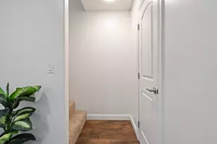 801 Nash Rd B10, Hollister, CA 95023 - Photo 16