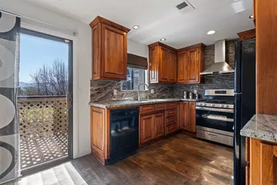 801 Nash Rd B10, Hollister, CA 95023 - Photo 6