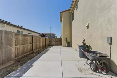 2042 Michelle St, Los Banos, CA 93635 - Photo 42
