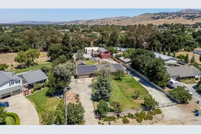 2025 Jeanie Ln, Gilroy, CA 95020 - Photo 72