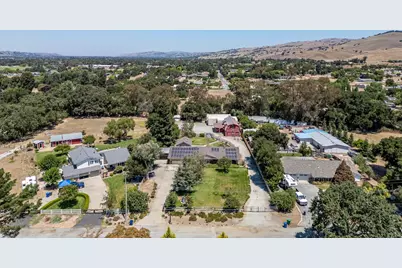 2025 Jeanie Ln, Gilroy, CA 95020 - Photo 76