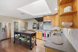20955 Panorama Dr, Los Gatos, CA 95033 - Photo 18