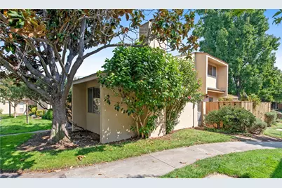 125 Connemara Way 22, Sunnyvale, CA 94087 - Photo 2