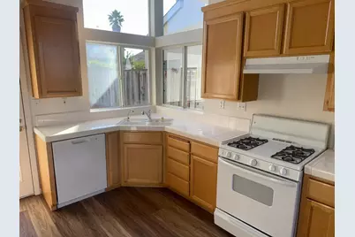 1061 Kensington Way, Salinas, CA 93906 - Photo 4