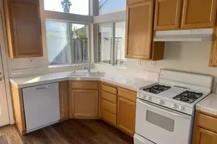 1061 Kensington Way, Salinas, CA 93906 - Photo 4