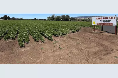 835-13-033 Buena Vista Ave, Gilroy, CA 95020 - Photo 4