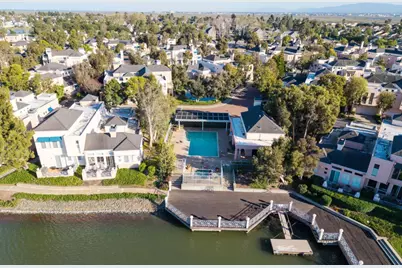 810 Lakeshore Dr, Redwood City, CA 94065 - Photo 40