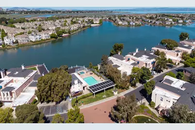 810 Lakeshore Dr, Redwood City, CA 94065 - Photo 38