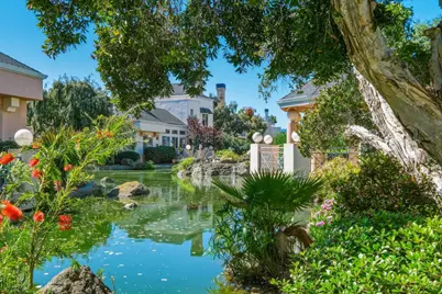 810 Lakeshore Dr, Redwood City, CA 94065 - Photo 36