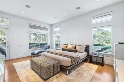 810 Lakeshore Dr, Redwood City, CA 94065 - Photo 14