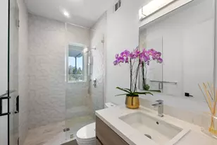255 Brentwood Rd, Hillsborough, CA 94010 - Photo 22