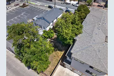 727 S 2nd St, San Jose, CA 95112 - Photo 8