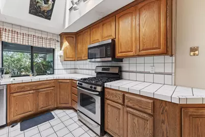 3592 Minto Ct, San Jose, CA 95132 - Photo 8