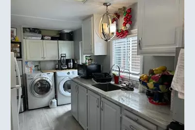 2053 East Bayshore 7, Redwood City, CA 94063 - Photo 4