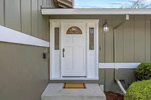 200 Danville Dr, Los Gatos, CA 95032 - Photo 4