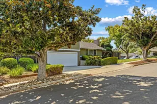 200 Danville Dr, Los Gatos, CA 95032 - Photo 2