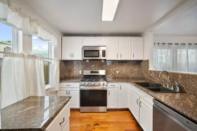 10510 East Ct, Oakland, CA 94603 - Photo 6