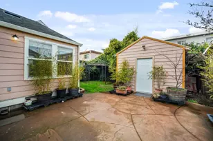 10510 East Ct, Oakland, CA 94603 - Photo 18