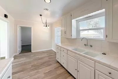 1118 Victoria Ave, Hollister, CA 95023 - Photo 14