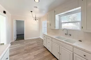 1118 Victoria Ave, Hollister, CA 95023 - Photo 14