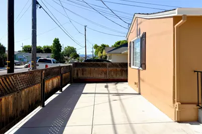 1118 Victoria Ave, Hollister, CA 95023 - Photo 4