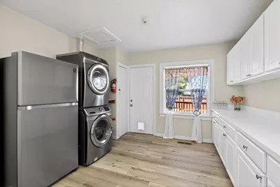 Address Not Disclosed, Oakland, CA 94605 - Photo 10