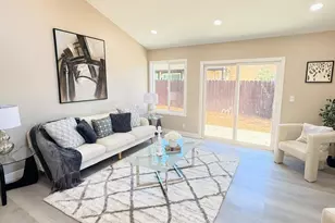 5886 Southwind Dr, San Jose, CA 95138 - Photo 4