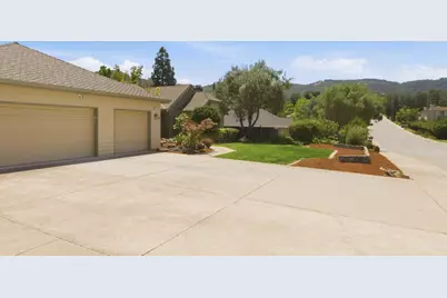 1112 Grimley Ln, San Jose, CA 95120 - Photo 28