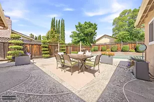327 St Julie Dr, San Jose, CA 95119 - Photo 38