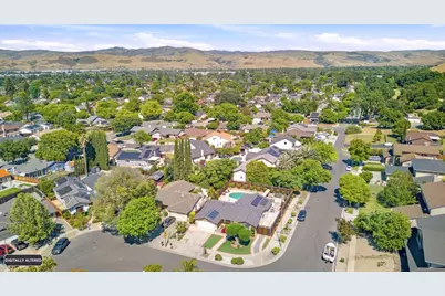 327 Saint Julie Dr, San Jose, CA 95119 - Photo 56