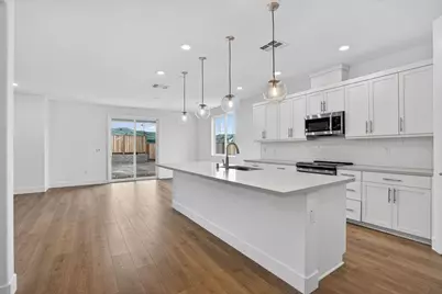 197 Golden Gate Ln, Vacaville, CA 95687 - Photo 2