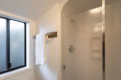 111 12th St, Pacific Grove, CA 93950 - Photo 36