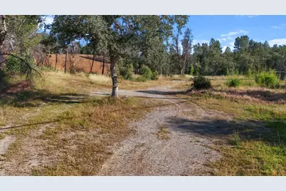 16416 Lower Springs Rd, Redding, CA 96001 - Photo 10