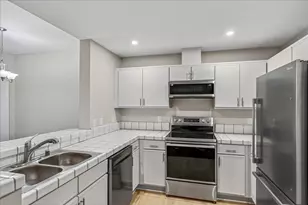 1253 Warren St, Redwood City, CA 94063 - Photo 4