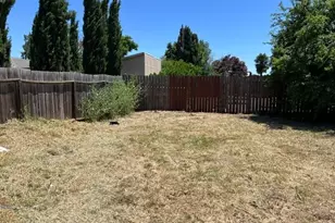 1225 Cypress St, East Palo Alto, CA 94303 - Photo 8