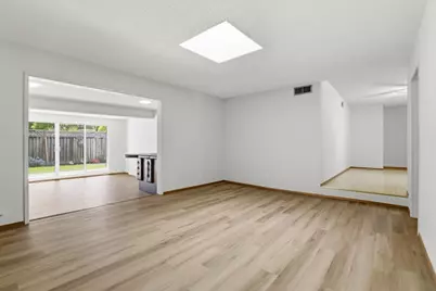 4373 Vistapark Dr, San Jose, CA 95136 - Photo 12