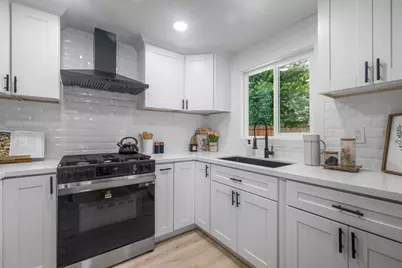 101 Recht St, Hollister, CA 95023 - Photo 12