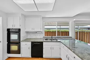 879 El Rio Dr, San Jose, CA 95125 - Photo 18