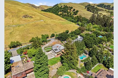 208 Mill Creek Rd, Fremont, CA 94539 - Photo 56