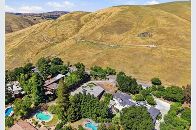 208 Mill Creek Rd, Fremont, CA 94539 - Photo 58