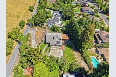 208 Mill Creek Rd, Fremont, CA 94539 - Photo 44